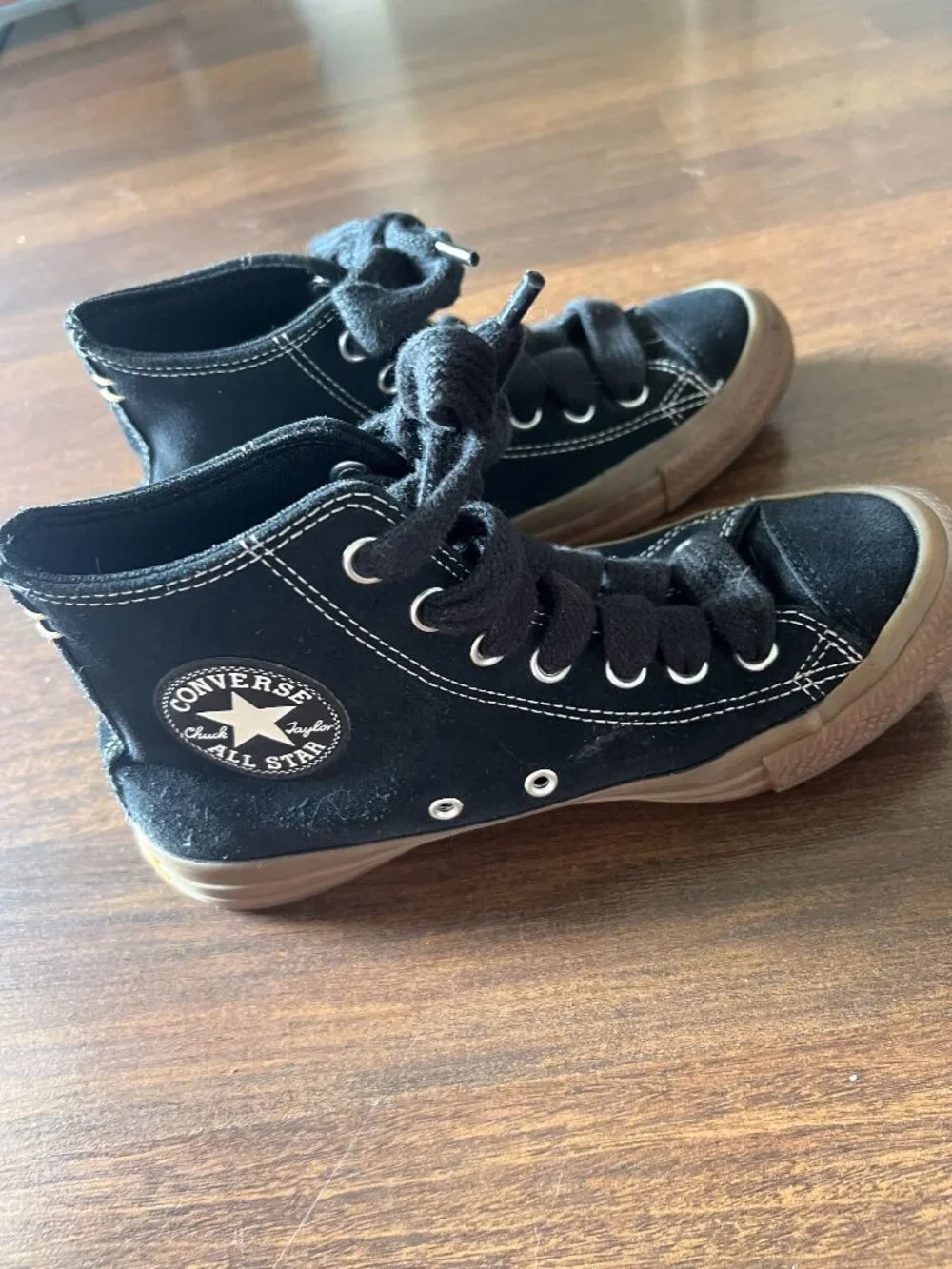 Converse Chuck Taylor All Star High Top Black Suede Gum Sole Womens Size 7